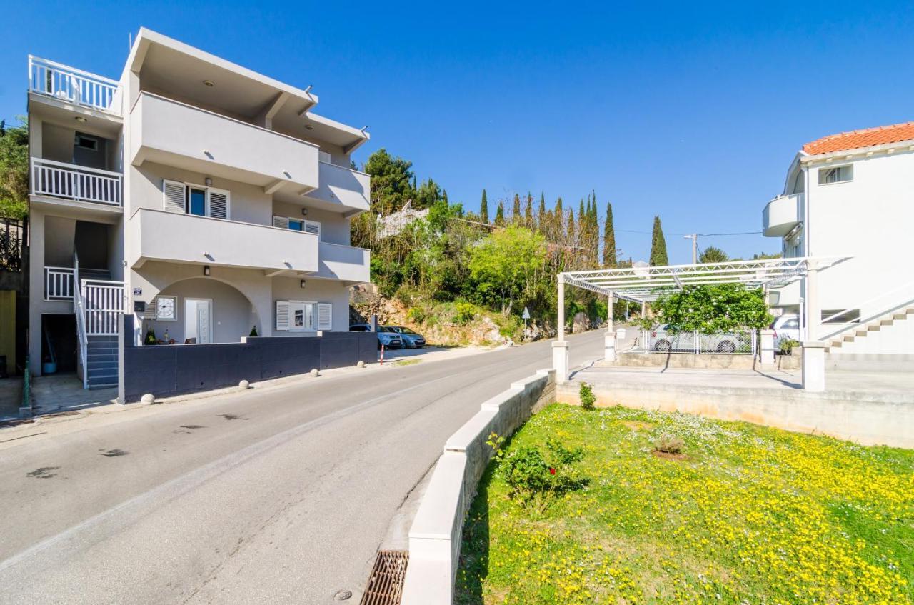 מליני Apartment Amabilis מראה חיצוני תמונה
