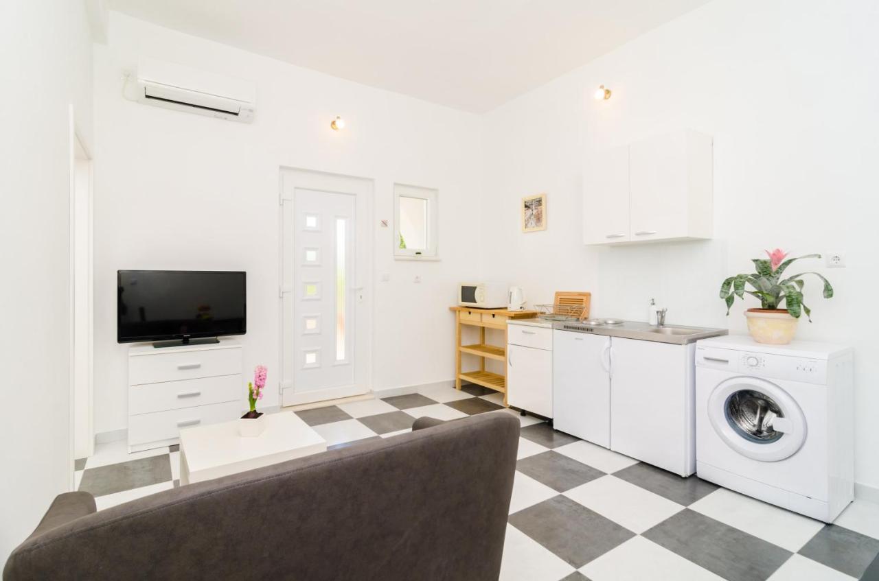 מליני Apartment Amabilis מראה חיצוני תמונה